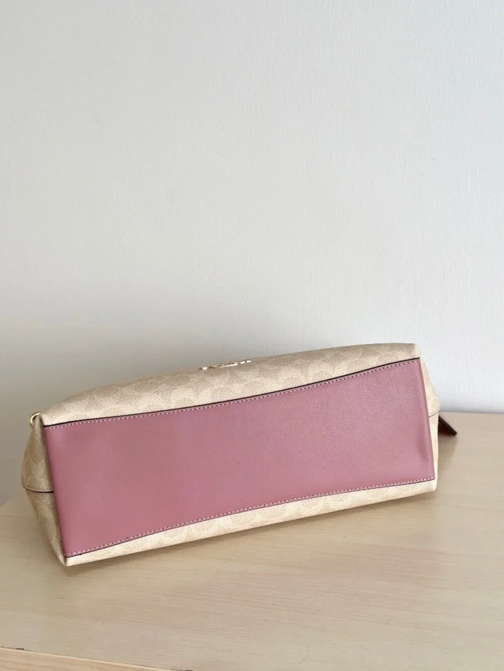 COACH Laurel Canvas Cream Pink Leather Shoulder Bag